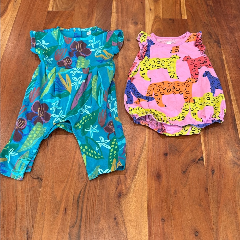 Tea Collections rompers size 3-6 months - Picture 2 of 6